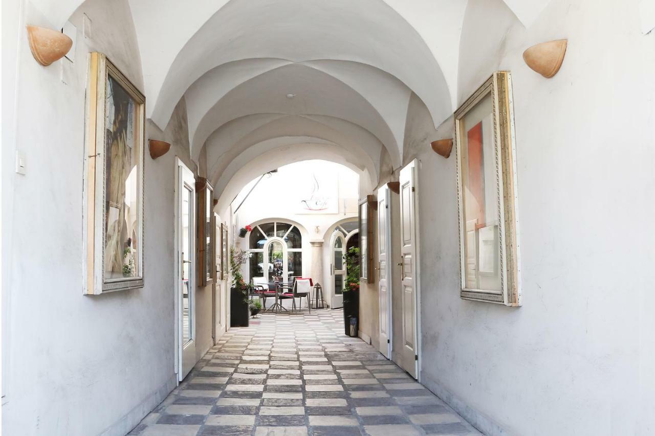 Stylische Cityapartments Benedikt Klagenfurt am Woerthersee Buitenkant foto